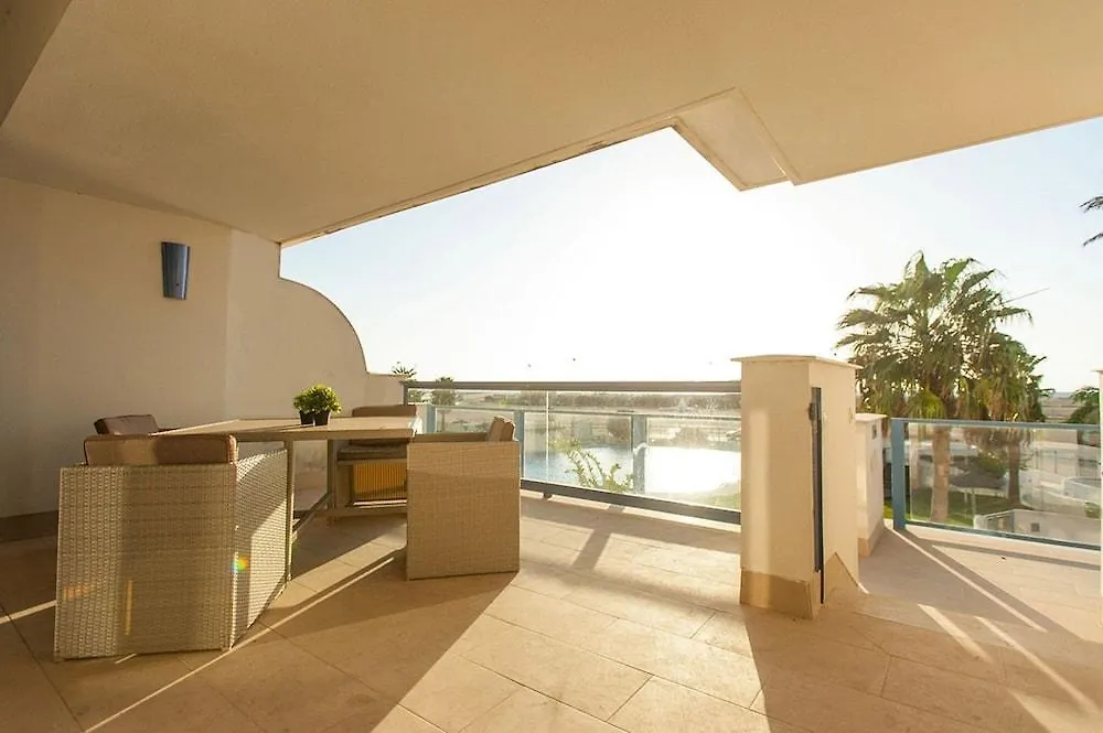 Hotel Livingtarifa - Techos Azules